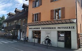 Charmant Appartement A 1 Minute Du Lac
