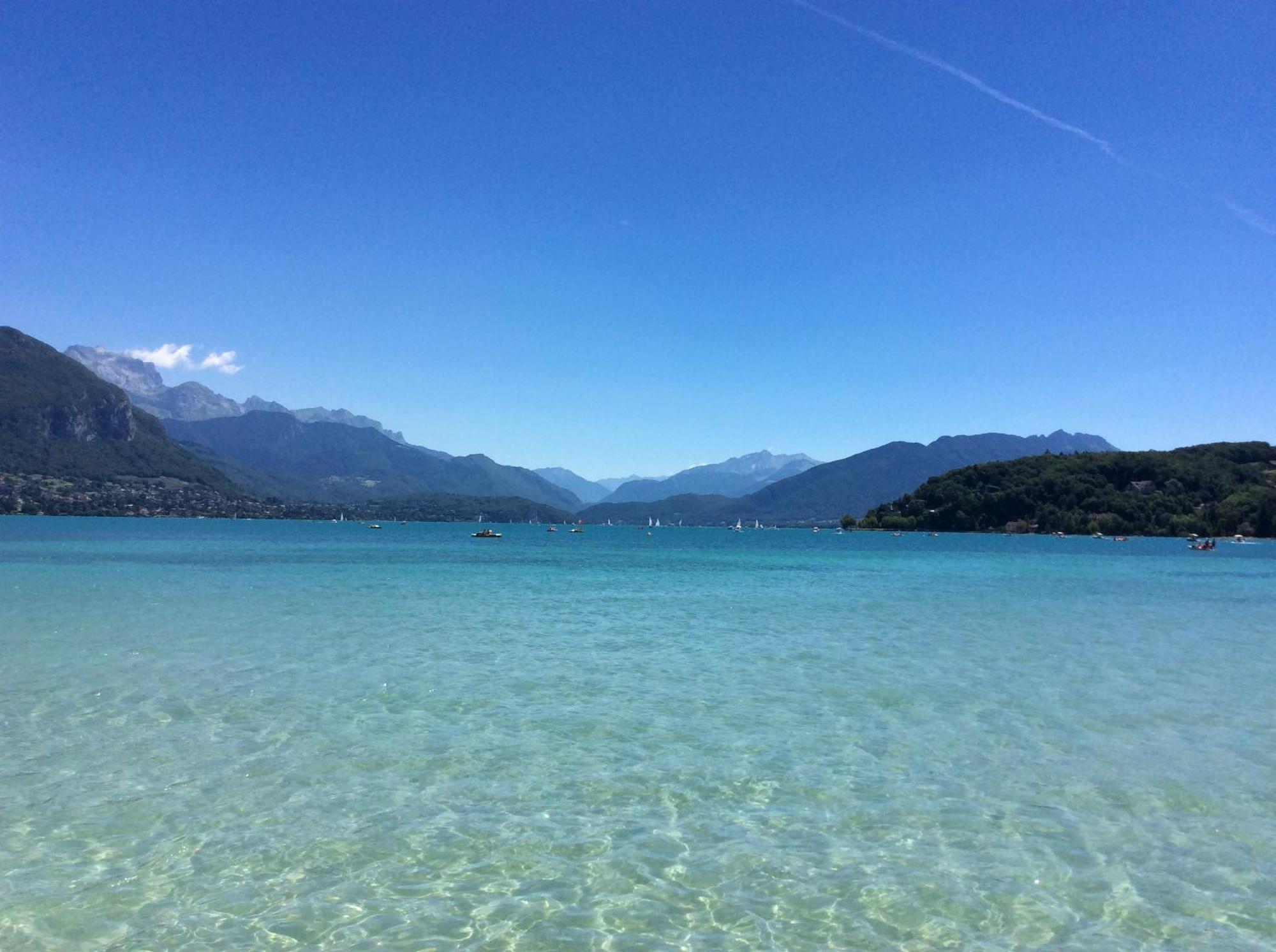 Charmant Appartement A 1 Minute Du Lac Annecy Exterior photo