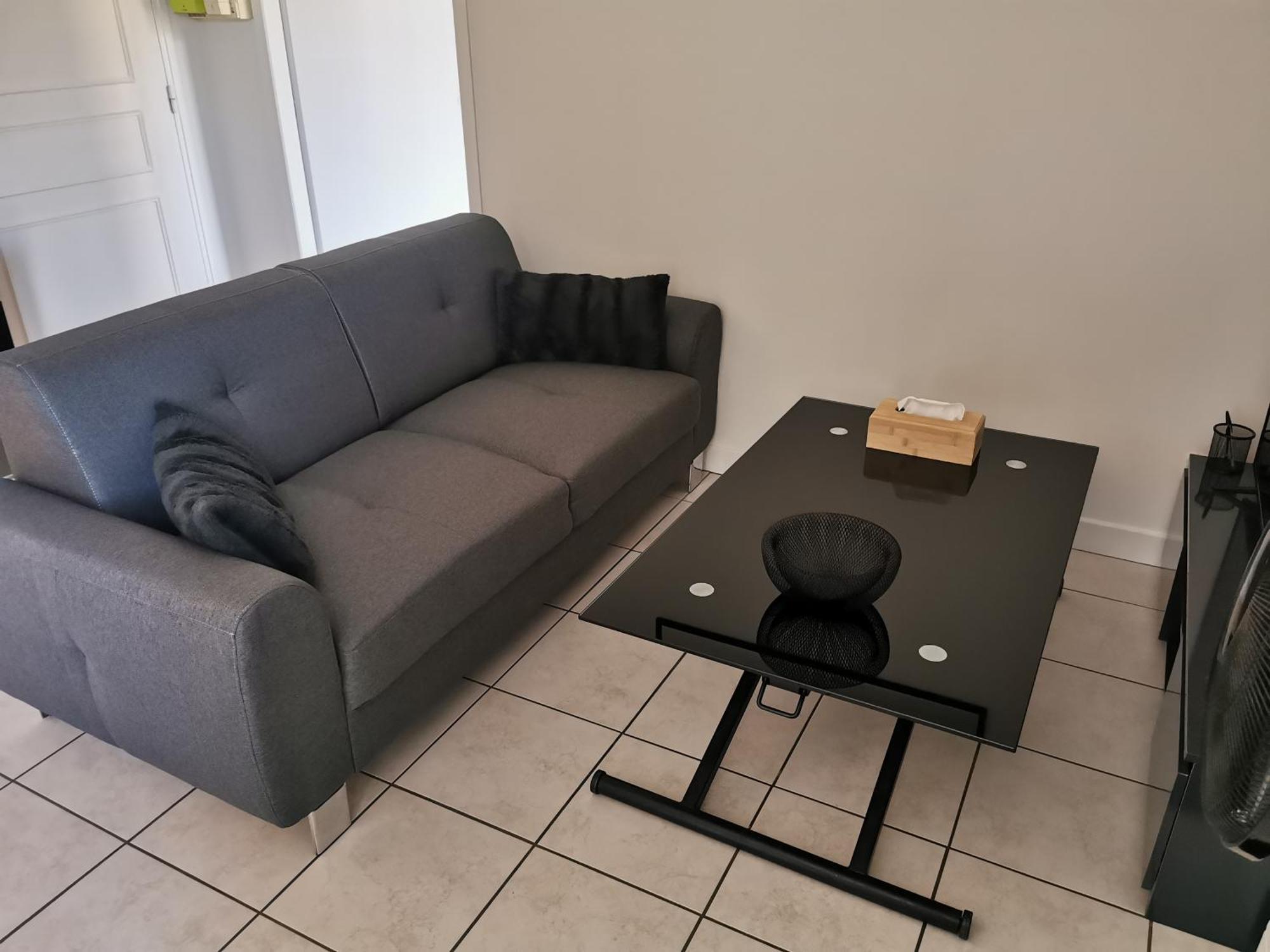 Charmant Appartement A 1 Minute Du Lac Annecy Exterior photo